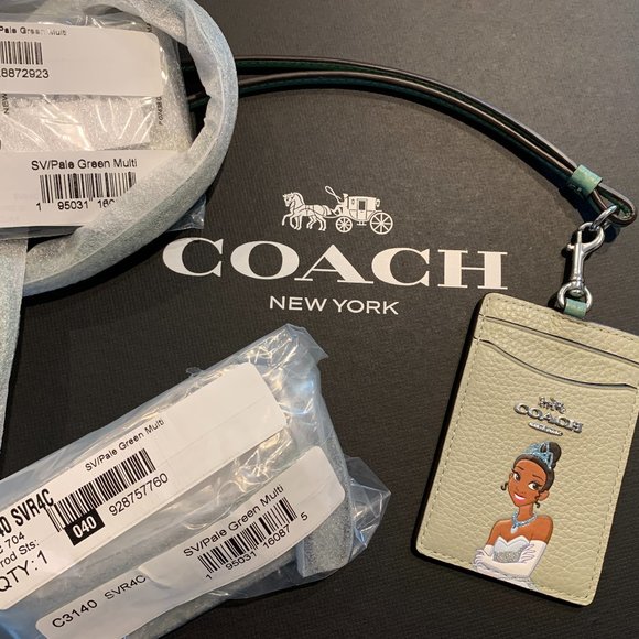 OBO Disney X Coach Id Lanyard Tiana $78 - Picture 1 of 5